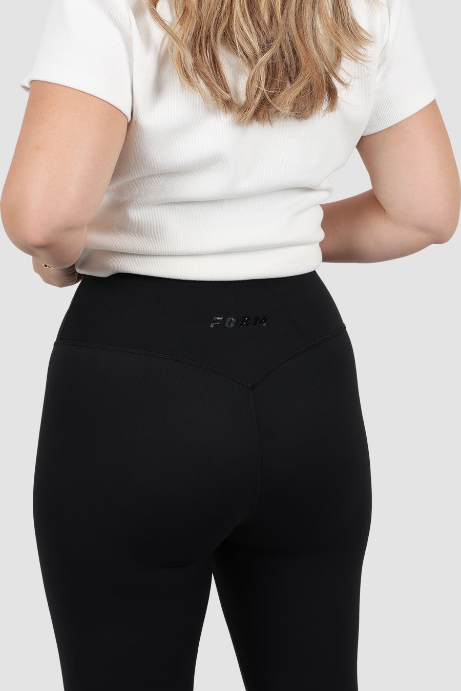 FORM BASE TIGHT 7/8 BLACKOUT - Fayt The Label